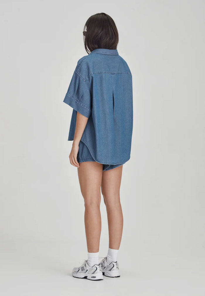 Women's Boyfriend Shirt - Chambray